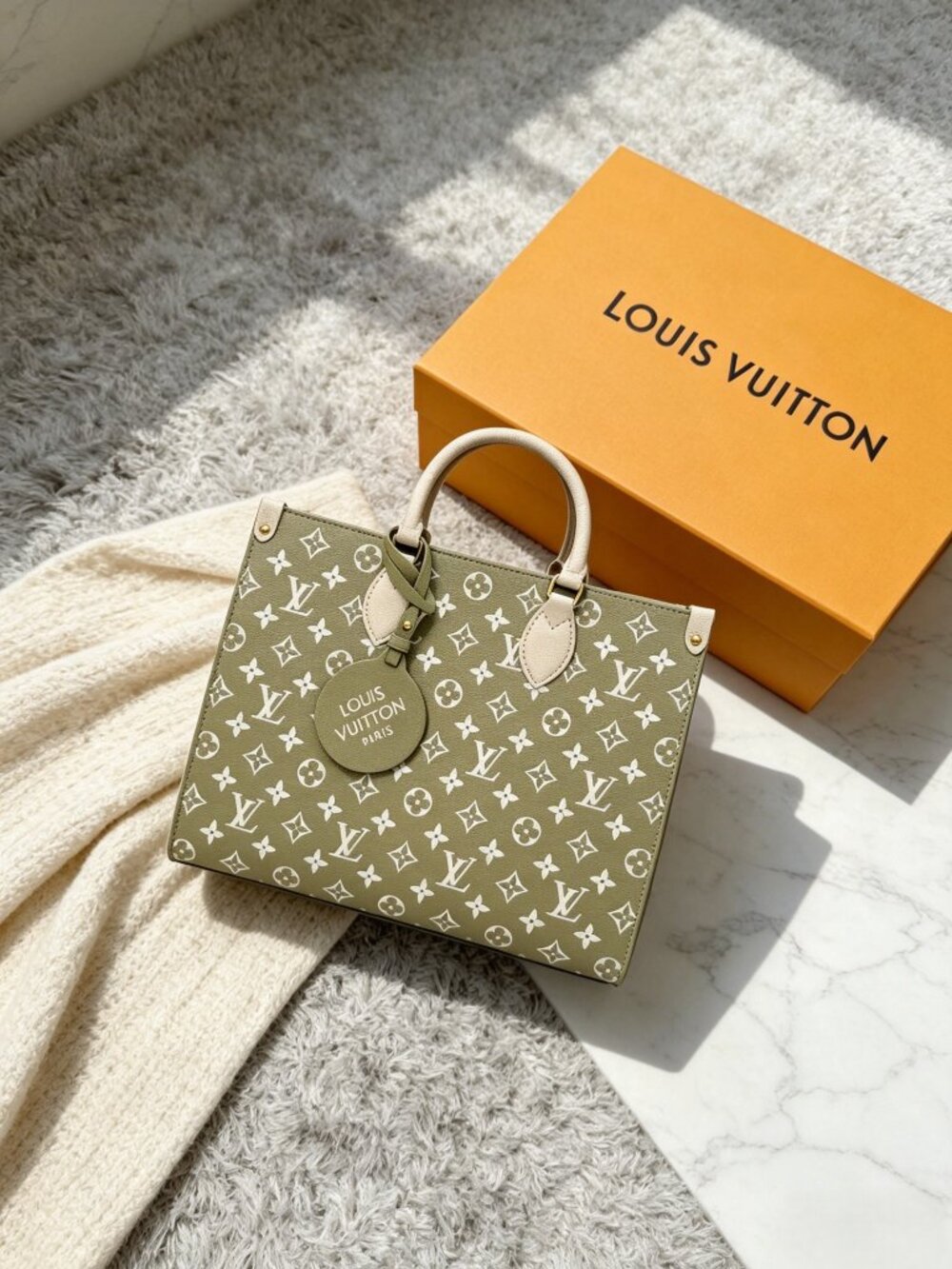Louis Vuitton MM Green